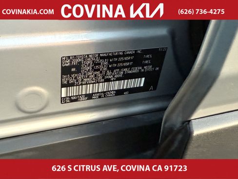 Used 2024 Toyota RAV4 XLE image 33