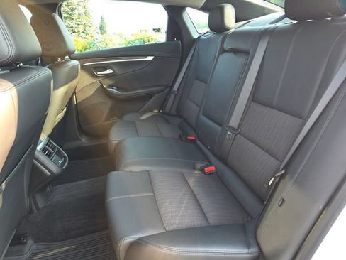 Used 2020 Chevrolet Impala LT w/ LT Convenience Package FWD image 17