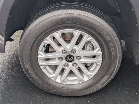 Used 2024 Toyota Tundra SR5 image 11