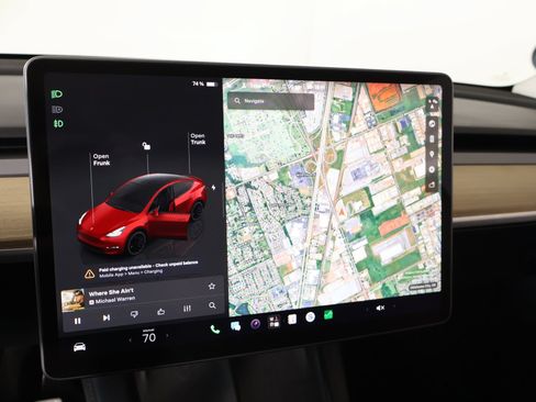 Used 2023 Tesla Model Y Performance AWD/4WD image 5