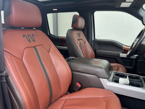 Used 2022 Ford F250 King Ranch w/ King Ranch Ultimate Package AWD/4WD image 15