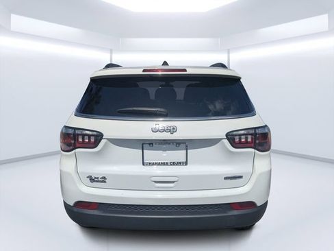 Certified 2024 Jeep Compass Latitude AWD/4WD image 4
