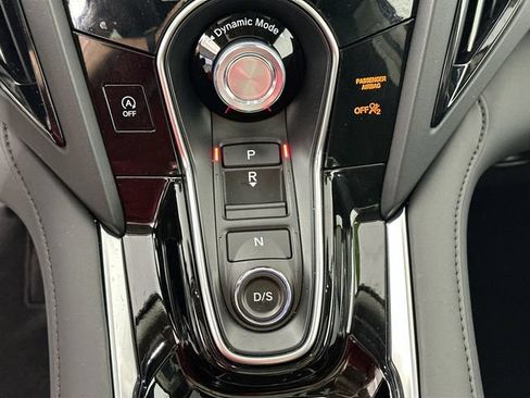 Used 2024 Acura RDX SH-AWD image 15