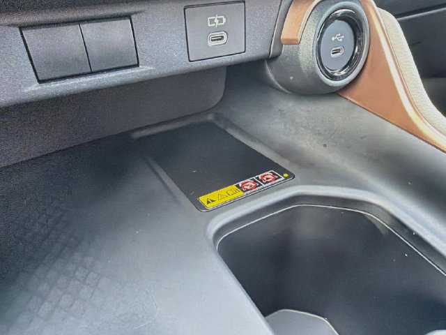 Used 2024 Toyota Grand Highlander AWD Hybrid image 31