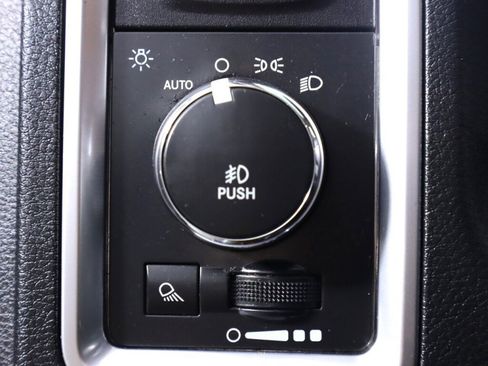 Used 2015 RAM 1500 Big Horn image 10