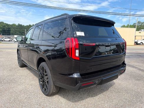 New 2026 Ford Expedition Platinum w/ Stealth Performance Package AWD/4WD image 8