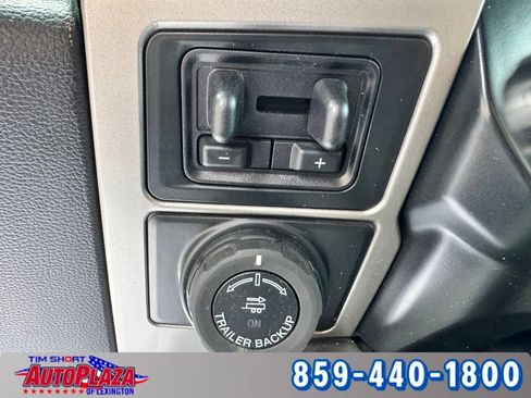 Used 2022 Ford F250 Lariat w/ Lariat Ultimate Package AWD/4WD image 36
