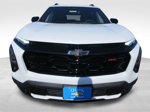 New 2026 Chevrolet Equinox RS w/ Convenience Package III image 9