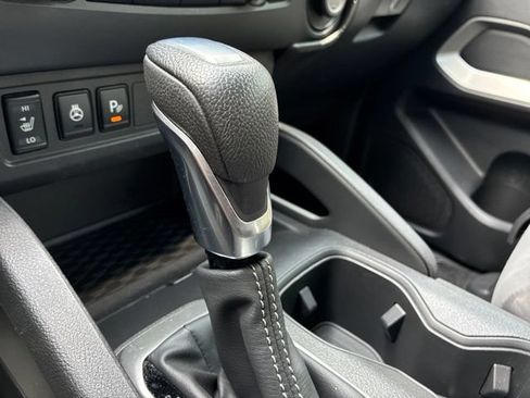 Used 2023 Nissan Frontier SV w/ SV Convenience Package RWD image 31