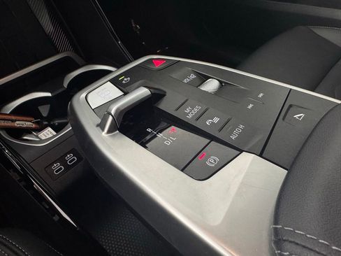 Used 2025 BMW X1 xDrive28i image 19