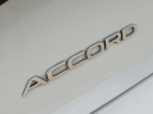 Certified 2025 Honda Accord SE image 10