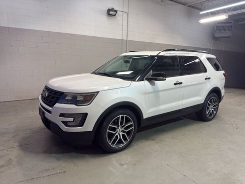 Used 2016 Ford Explorer Sport AWD/4WD image 3