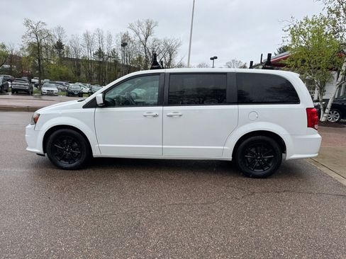 Used 2019 Dodge Grand Caravan GT FWD image 4