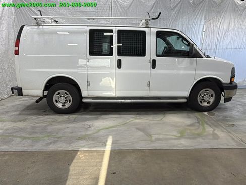 Used 2019 Chevrolet Express 2500 w/ Driver Convenience Package RWD image 14