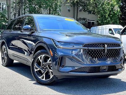 Used 2024 Lincoln Nautilus Premier w/ Jet Appearance Package