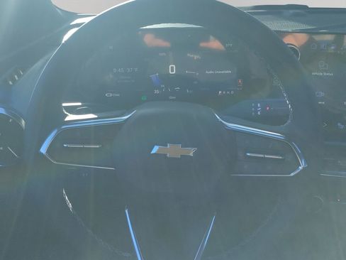 New 2026 Chevrolet Equinox EV LT image 8