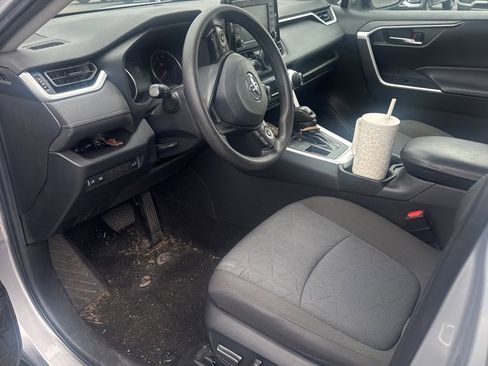 Certified 2022 Toyota RAV4 XLE w/ Convenience Package image 7