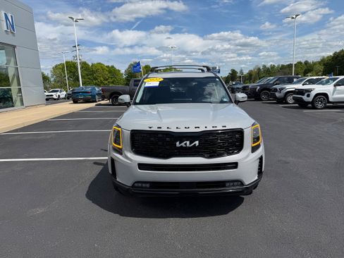 Used 2022 Kia Telluride SX w/ SX Prestige Package AWD/4WD image 2