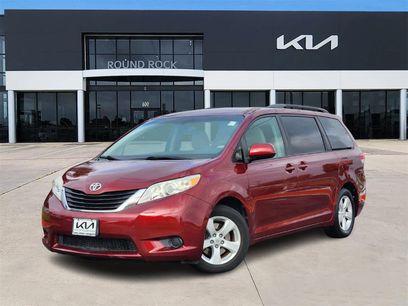 Used 2014 Toyota Sienna LE