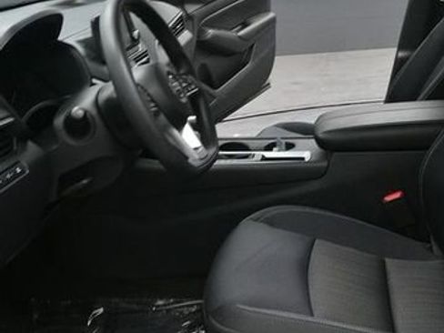 Used 2021 Nissan Altima 2.5 S FWD image 16