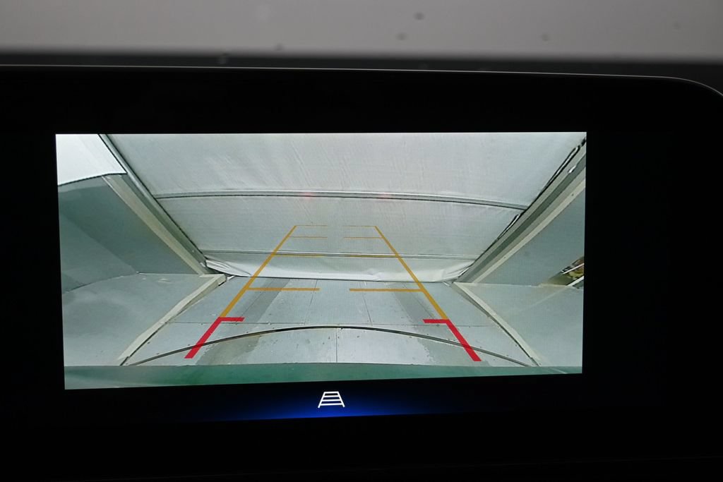 Used 2025 Chevrolet Trax LT FWD image 17
