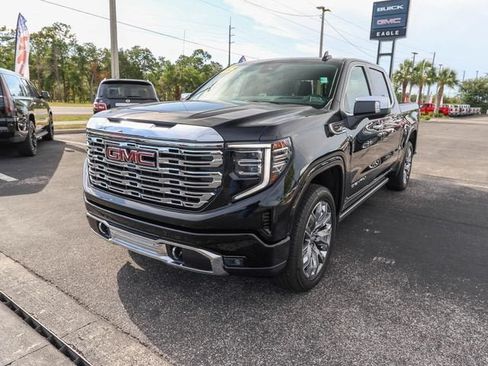 Used 2025 GMC Sierra 1500 Denali w/ Denali Reserve Package AWD/4WD image 3