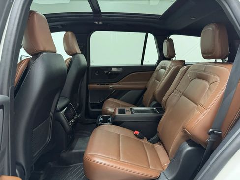 Used 2021 Lincoln Aviator Reserve w/ Equipment Group 208A RWD image 15