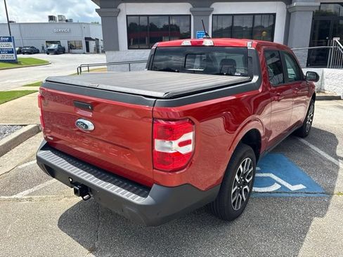 Used 2024 Ford Maverick Lariat FWD image 4