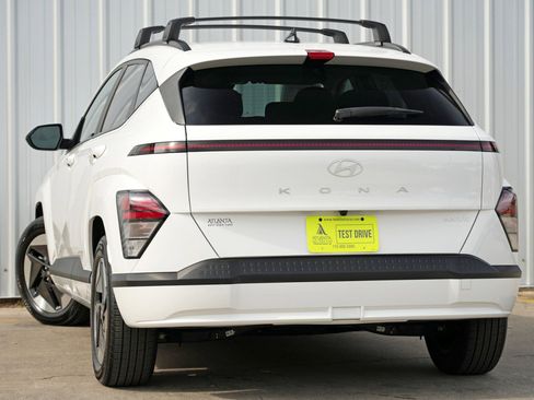 Used 2025 Hyundai Kona SEL image 5