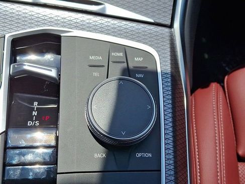 Certified 2025 BMW 330i xDrive Sedan w/ Premium Package image 24