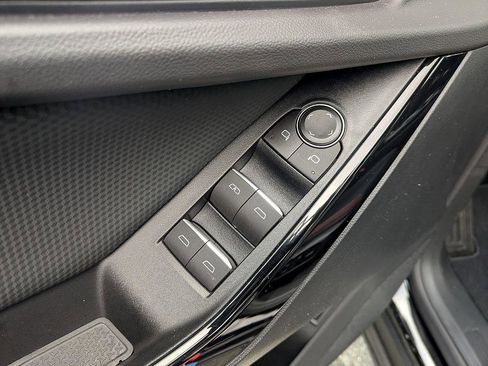 Certified 2025 Chevrolet Equinox RS image 15