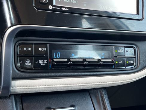 Used 2017 Toyota Corolla iM w/ Carpet Mat Package image 21