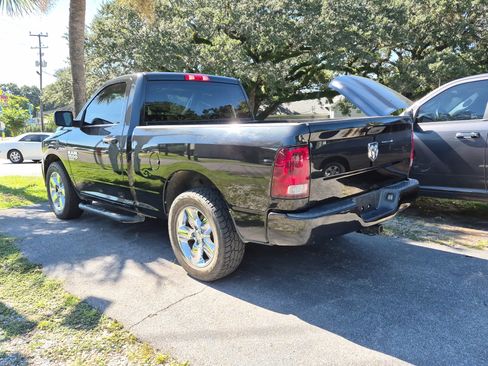 Used 2019 RAM 1500 Express w/ Express Value Package image 3