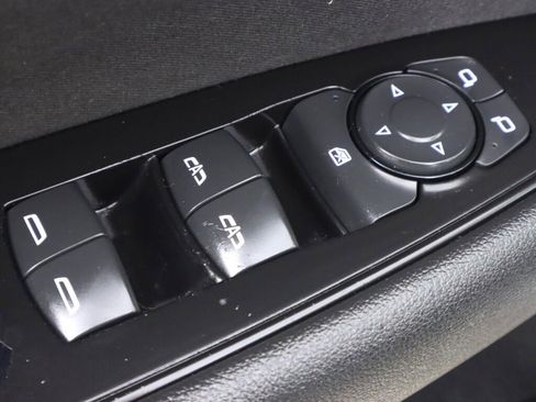 Used 2018 Buick Regal Preferred FWD image 23