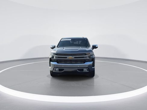 Used 2022 Chevrolet Silverado 1500 LTZ w/ LTZ Premium Package image 3