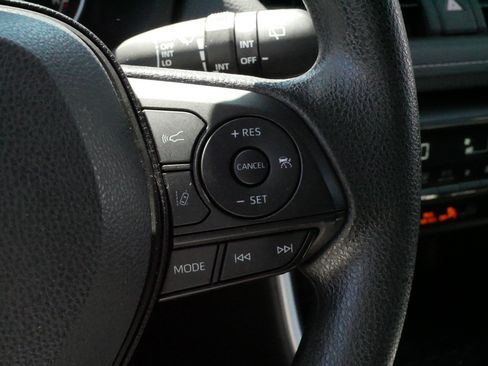 Certified 2025 Toyota RAV4 XLE AWD/4WD image 25