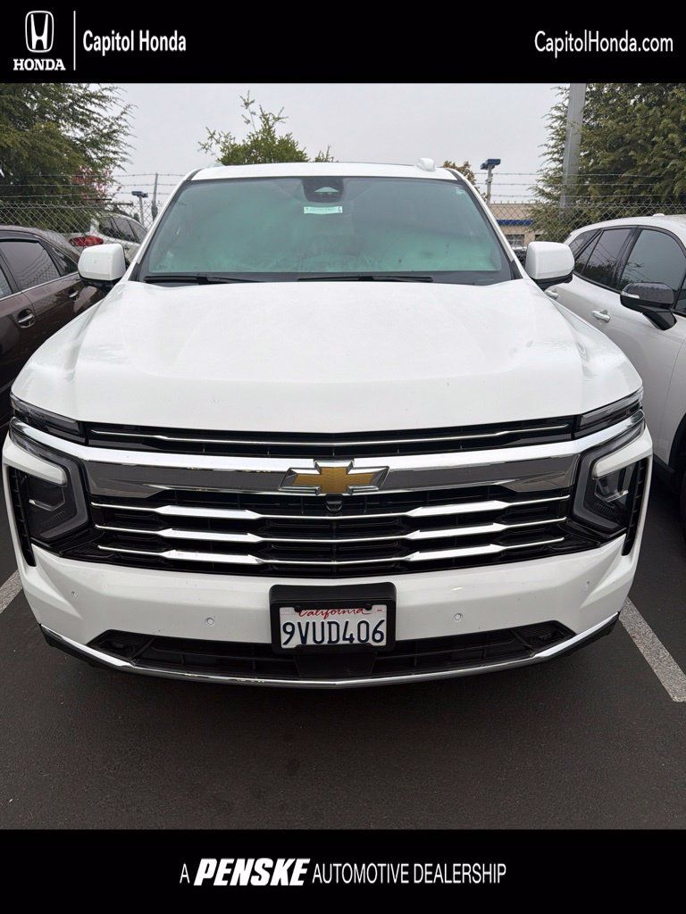 Used 2025 Chevrolet Tahoe LT w/ Comfort Package RWD image 1