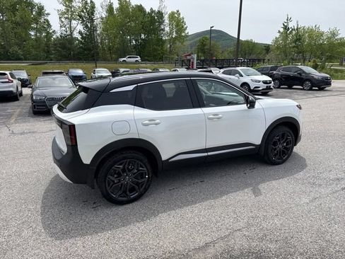 New 2026 Nissan Kicks SR AWD/4WD image 20