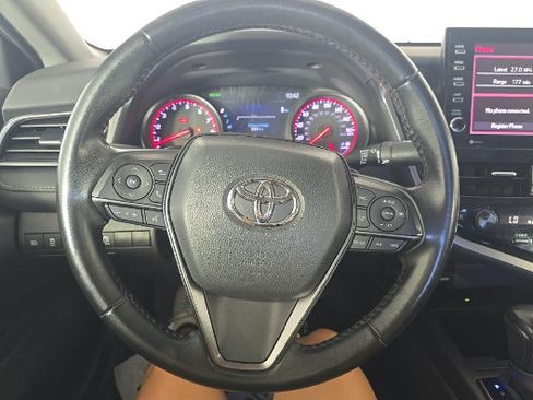 Used 2023 Toyota Camry XSE FWD image 13