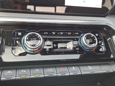 New 2026 GMC Sierra 1500 Denali w/ Denali Reserve Package image 37