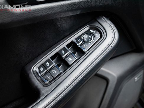 Used 2018 Porsche Macan Turbo image 53