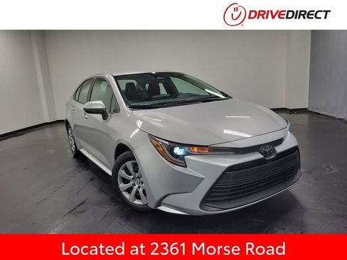 Used 2023 Toyota Corolla LE FWD image 1