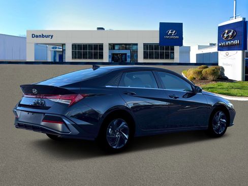 New 2026 Hyundai Elantra SEL Sport Premium FWD image 8