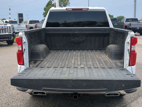 Used 2022 Chevrolet Silverado 1500 LTZ AWD/4WD image 22