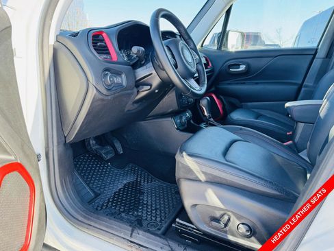 Used 2023 Jeep Renegade Trailhawk w/ Trailhawk Elite Group image 3