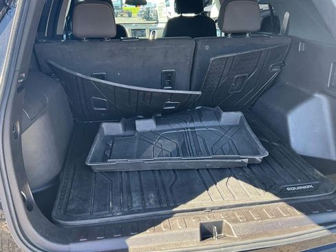 Used 2024 Chevrolet Equinox LT w/ LPO, Floor Liner Package FWD image 4