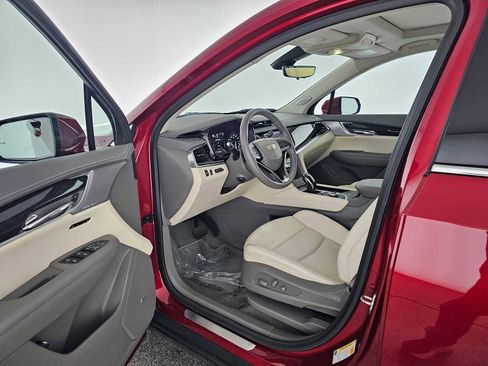 Certified 2024 Cadillac XT6 Premium Luxury w/ Technology Package FWD image 21