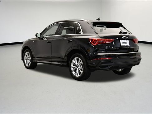 Used 2025 Audi Q3 2.0T Premium w/ Convenience Package image 60