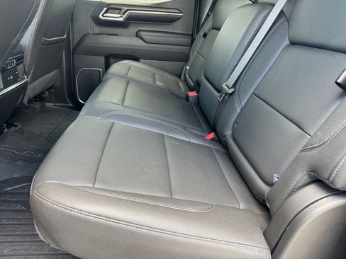 Used 2024 GMC Sierra 1500 SLT w/ SLT Premium Plus Package AWD/4WD image 15