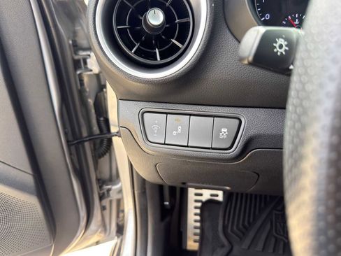 Used 2023 Kia Forte GT-Line image 23